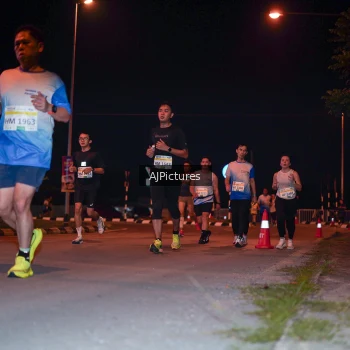 Runner Photo 3438155