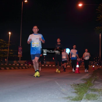 Runner Photo 3438156