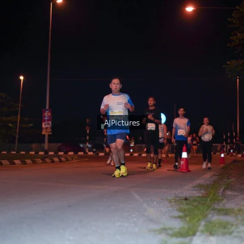 Runner Photo 3438162