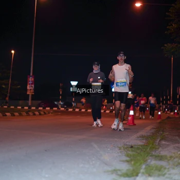 Runner Photo 3438172