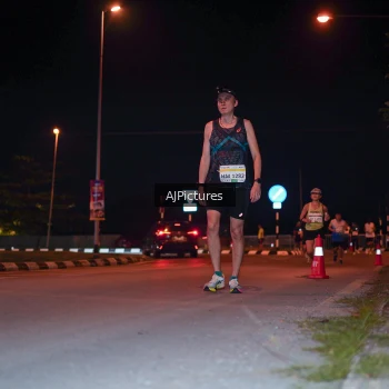 Runner Photo 3438175
