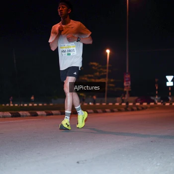 Runner Photo 3438182