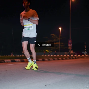 Runner Photo 3438184
