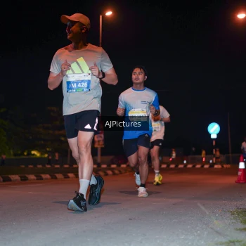 Runner Photo 3438185