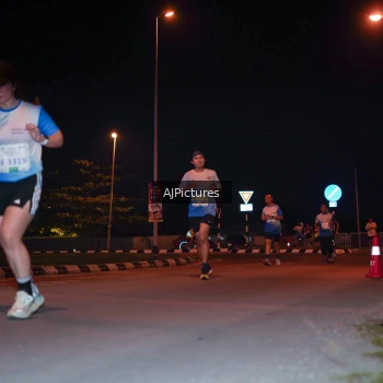 Runner Photo 3438189