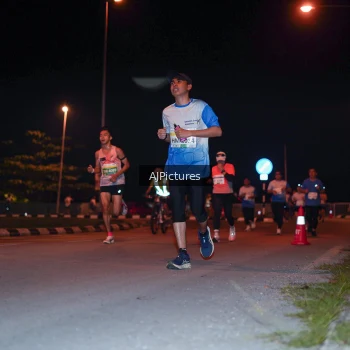 Runner Photo 3438200