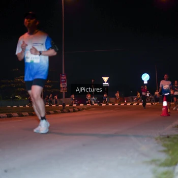 Runner Photo 3438209