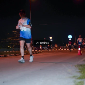 Runner Photo 3438211