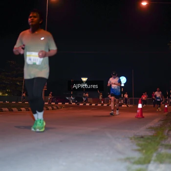 Runner Photo 3438216