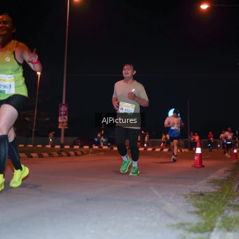 Runner Photo 3438221