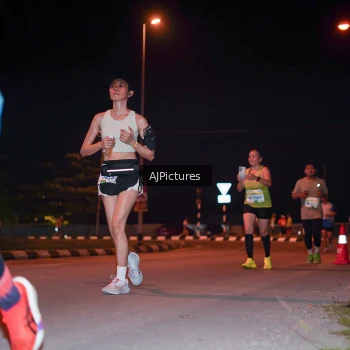 Runner Photo 3438223