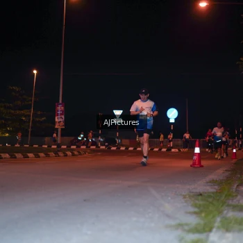 Runner Photo 3438226