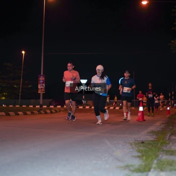 Runner Photo 3438245