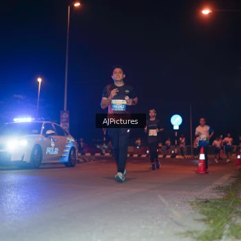 Runner Photo 3438249