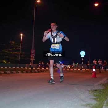 Runner Photo 3438257