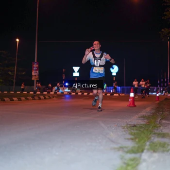 Runner Photo 3438259