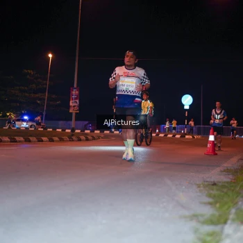 Runner Photo 3438261