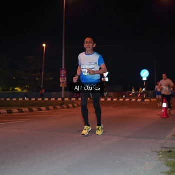 Runner Photo 3438266