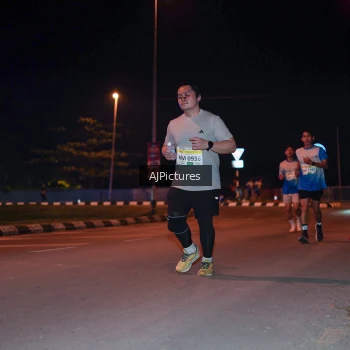 Runner Photo 3438267