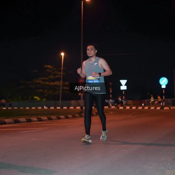 Runner Photo 3438271