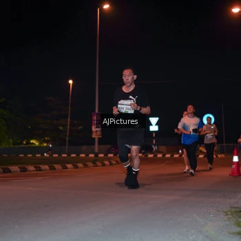 Runner Photo 3438275