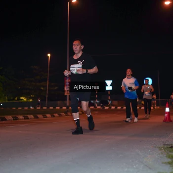 Runner Photo 3438276