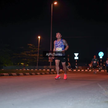 Runner Photo 3438295