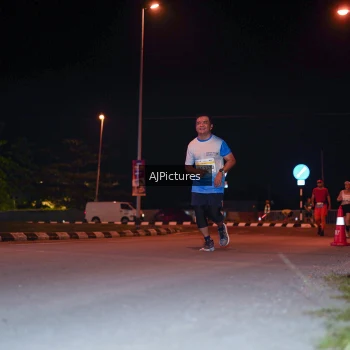 Runner Photo 3438315