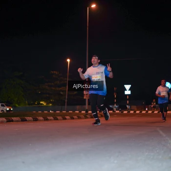 Runner Photo 3438316