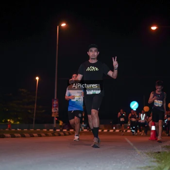 Runner Photo 3438335