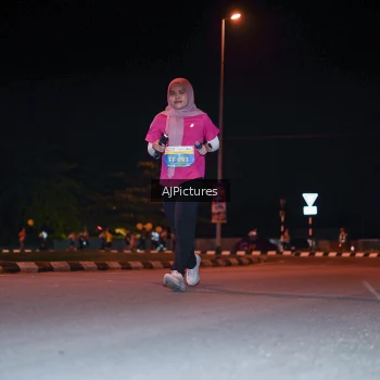 Runner Photo 3438347