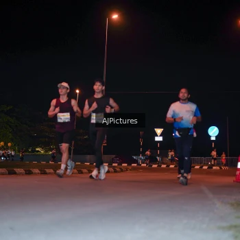 Runner Photo 3438355
