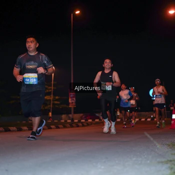 Runner Photo 3438356