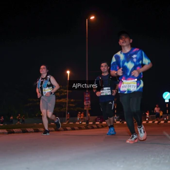 Runner Photo 3438372