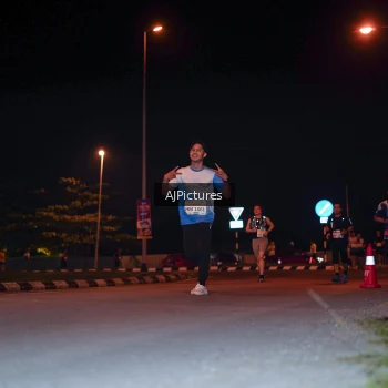 Runner Photo 3438377