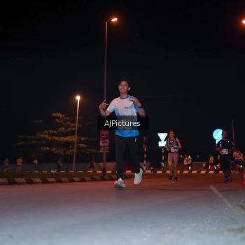 Runner Photo 3438378