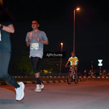 Runner Photo 3438386