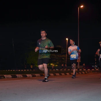 Runner Photo 3438388