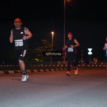 Runner Photo 3438397
