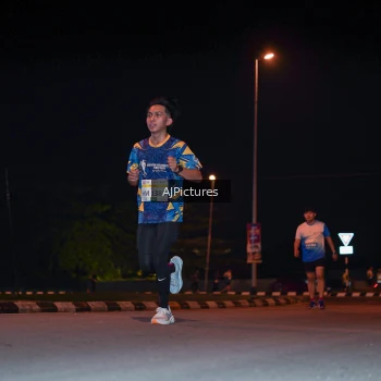 Runner Photo 3438417