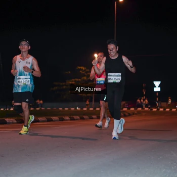 Runner Photo 3438425