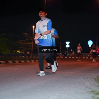 Runner Photo 3438432