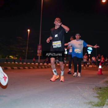 Runner Photo 3438436