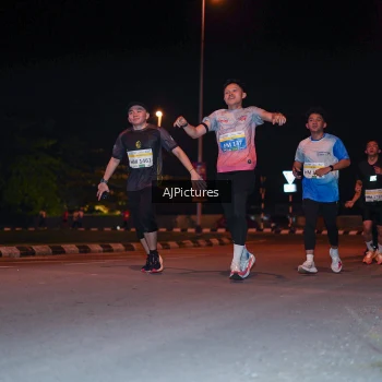 Runner Photo 3438437