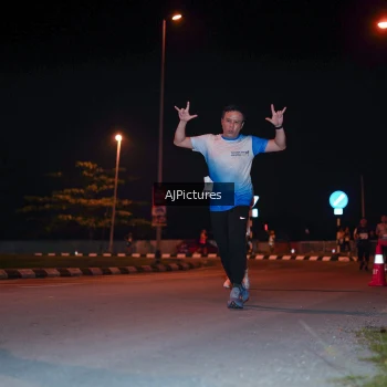 Runner Photo 3438444