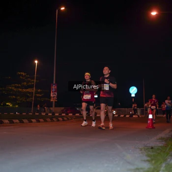 Runner Photo 3438454