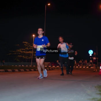 Runner Photo 3438455