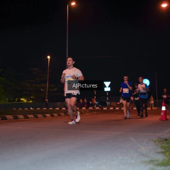 Runner Photo 3438462