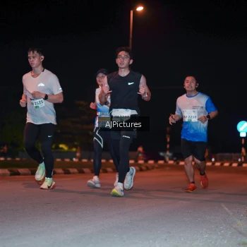 Runner Photo 3438463