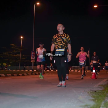 Runner Photo 3438471